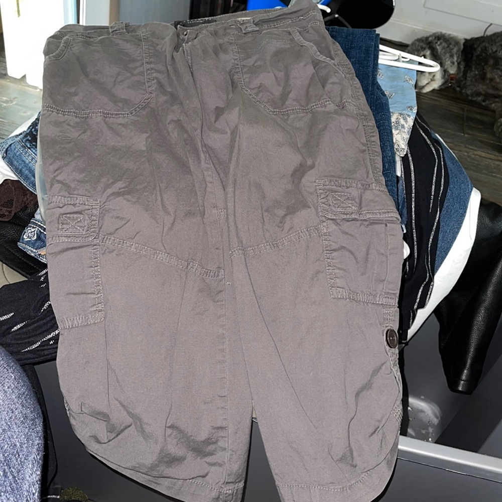 Sanctuary freestyle capris size 27 gray